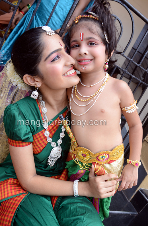 Krishna Vesha contest